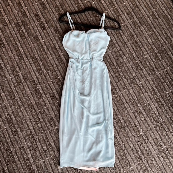 HOUSE OF CB JAMILLE BABY BLUE DRAPED CORSET MIDI DRESS - Picture 6 of 8